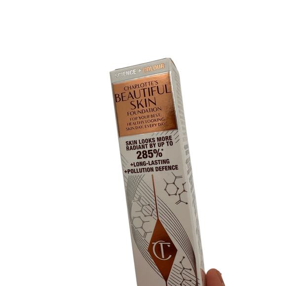 Charlotte Tilbury Beautiful Skin Medium Coverage Liquid Foundation #17 Natural - Picture 4 of 9